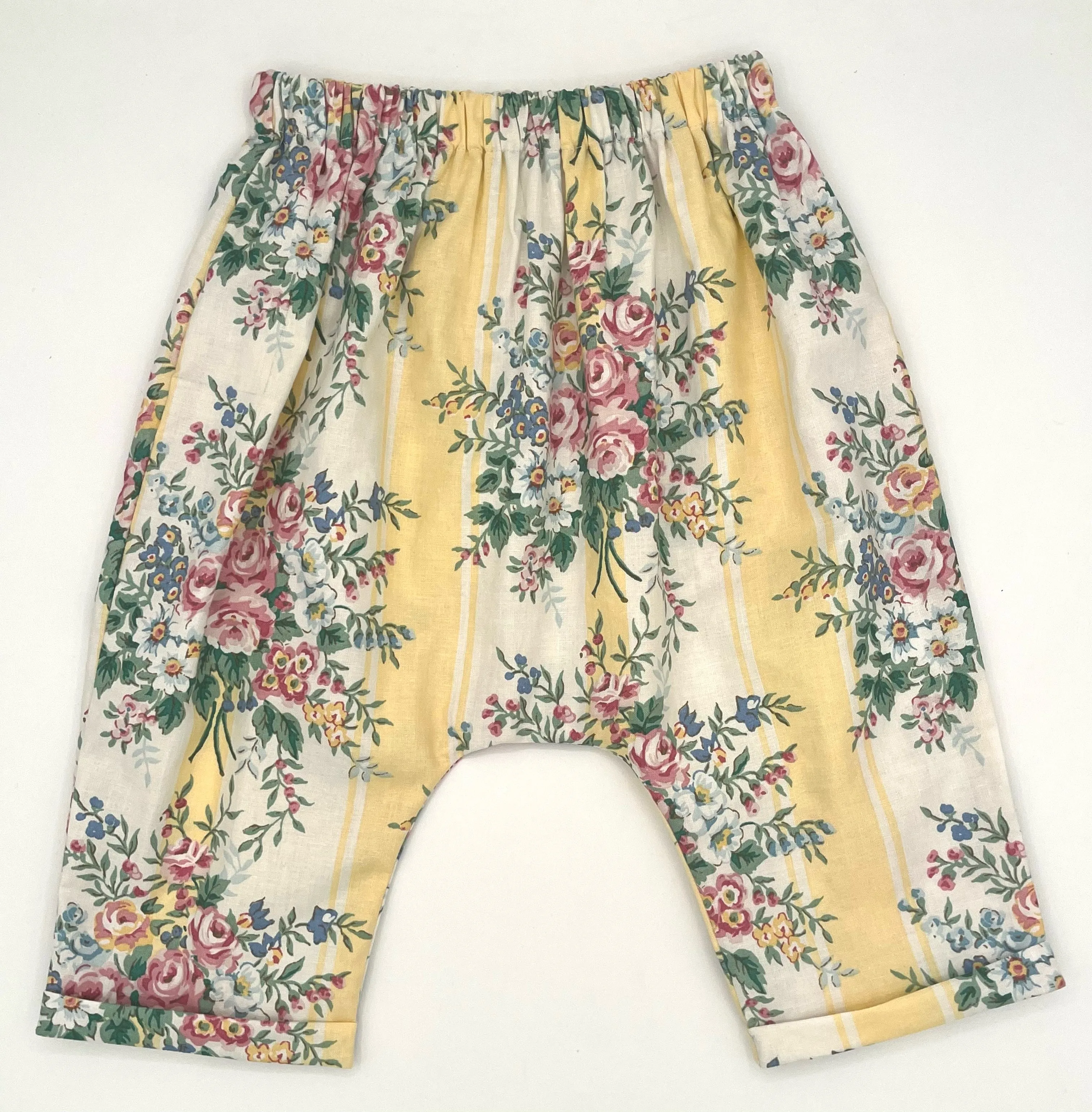 1 T Happy Pants - White w/Yellow Stripe & Roses