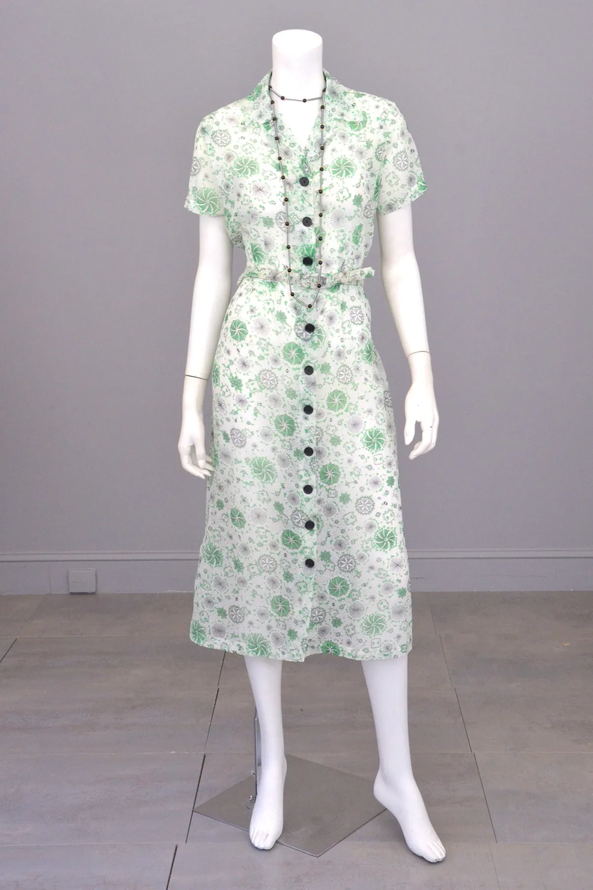 1940s White Sheer 'Seersucker' Spider Web Atomic Print Dress | 1940s Dress