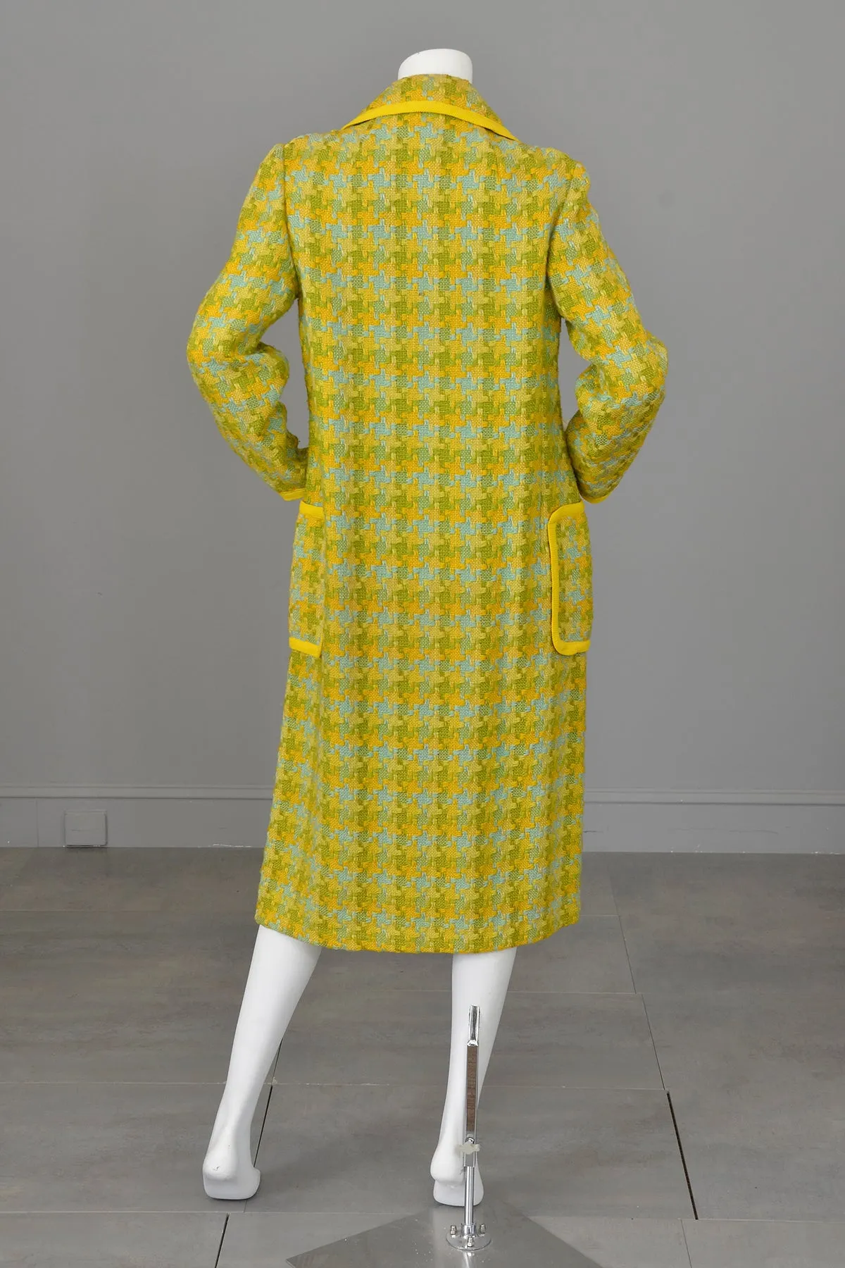 1970s Aqua, Gold, Olive Woven Puzzle Pieces Duster Coat