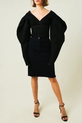 Above the knee skirt with a vent-opening