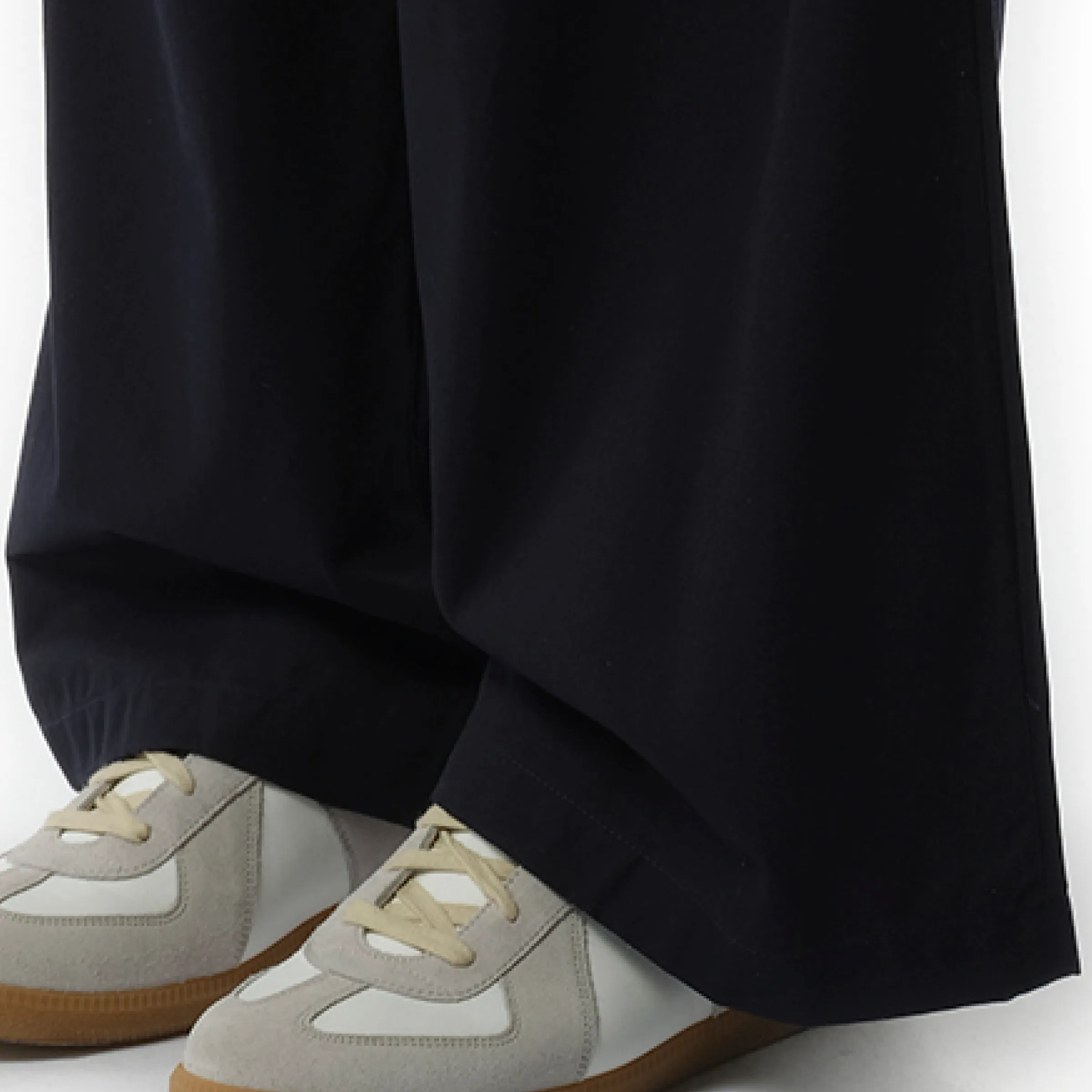 Baggy Pants in Navy