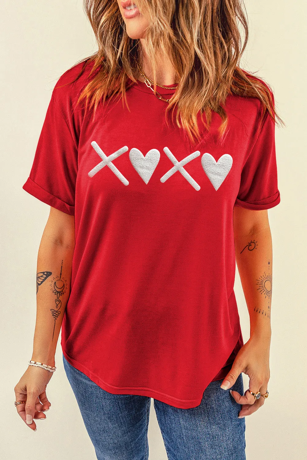 Gothic Outlaws Red Casual XOXO Heart Shaped Graphic O Neck T-Shirt: Spread the Love, with a Side of Badassery 💋❤️