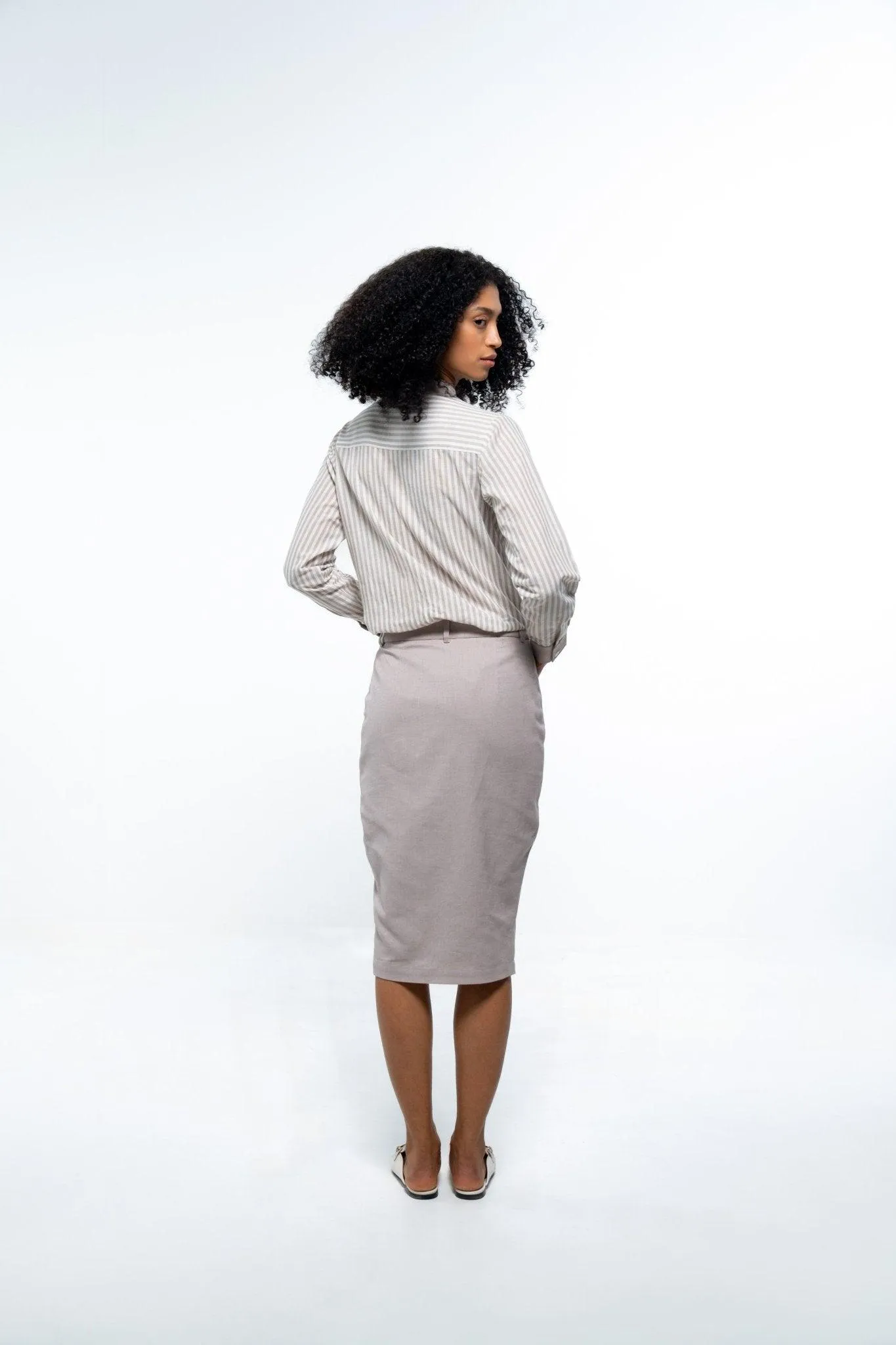 PENCIL SKIRT WITH BUTTON PLACKET AND SLIT