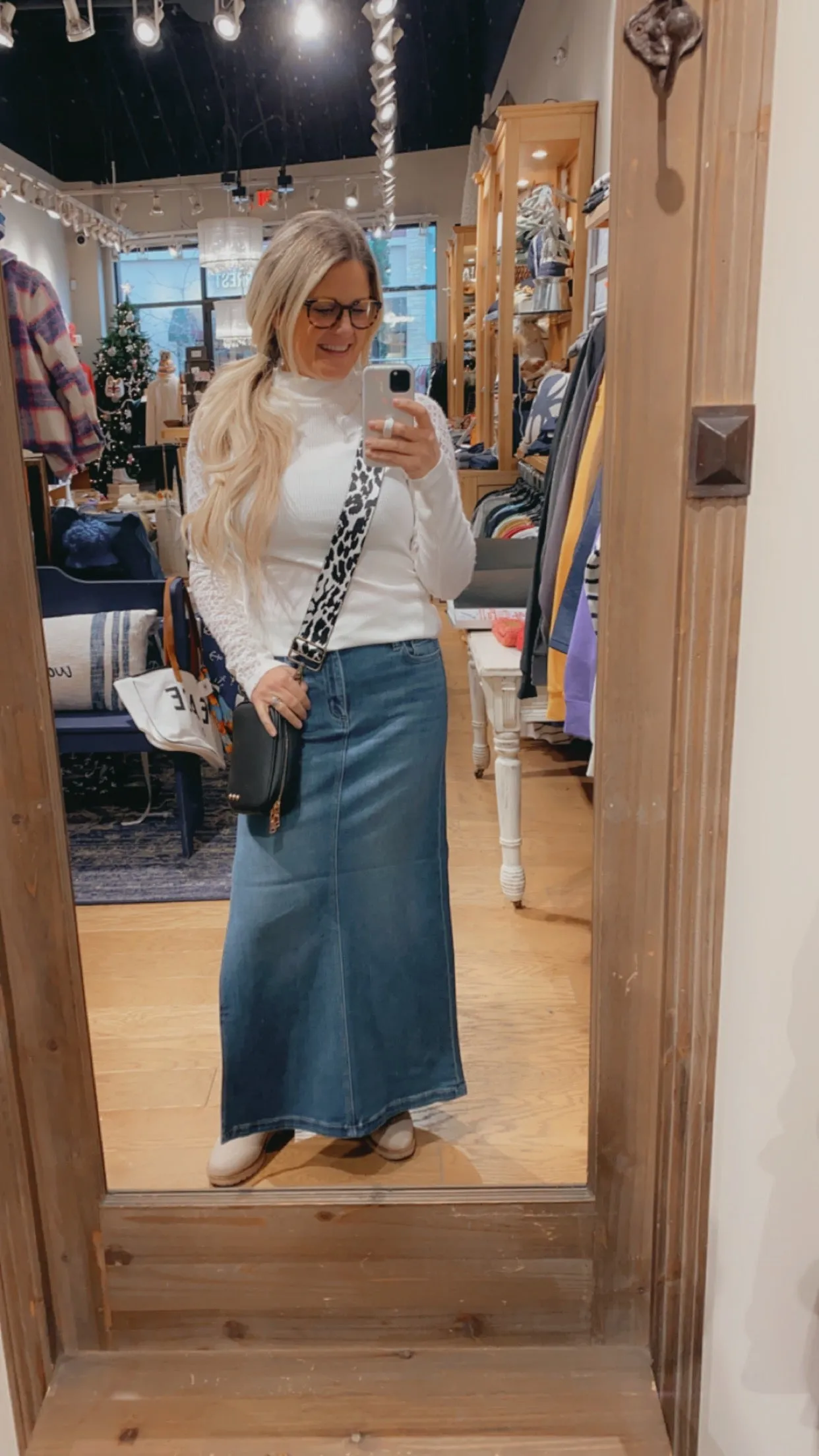 Peyton midi jean Skirt -Hidden Jeans