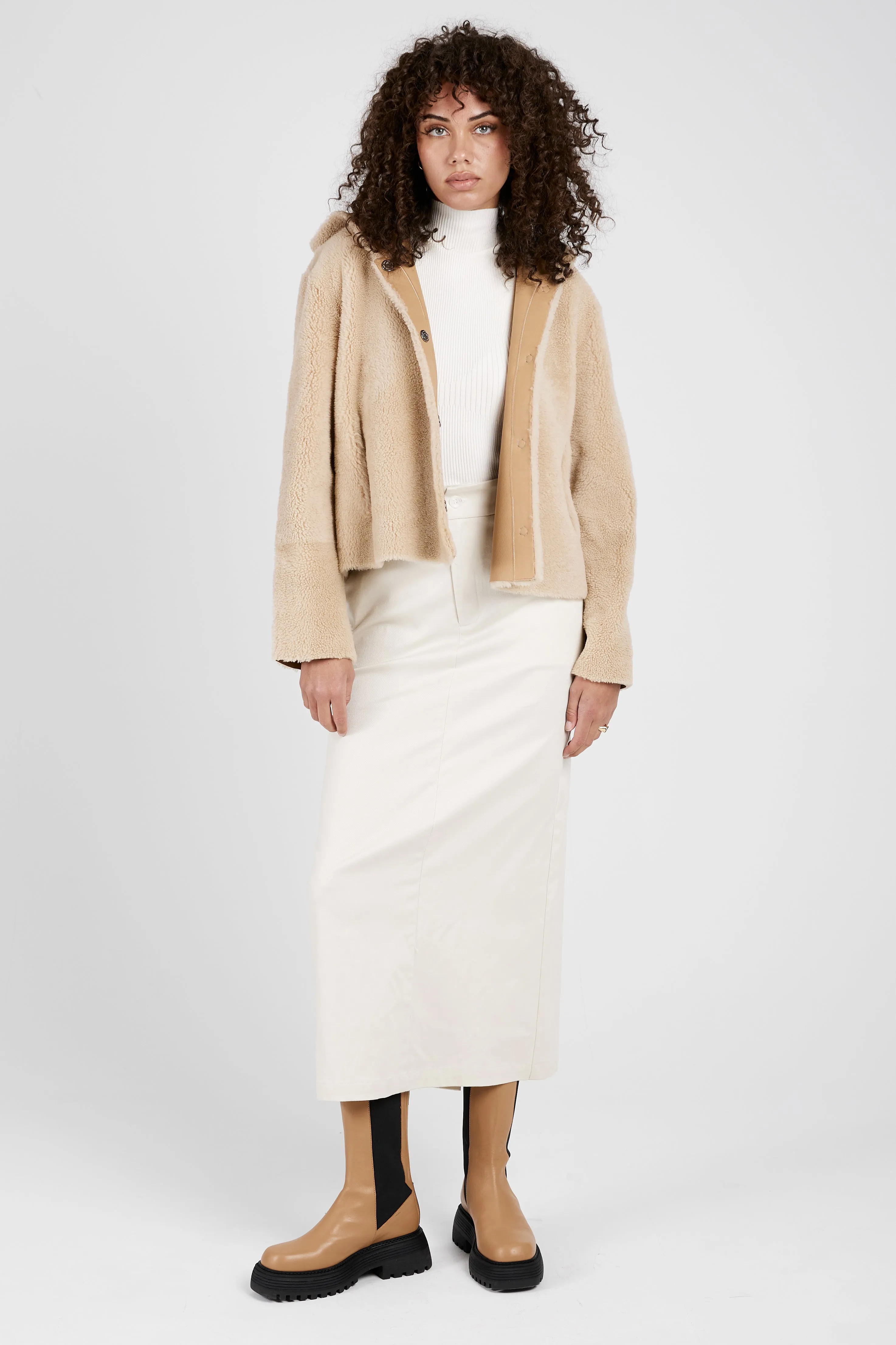 Reversible Shearling Waist Coat in Mandorla