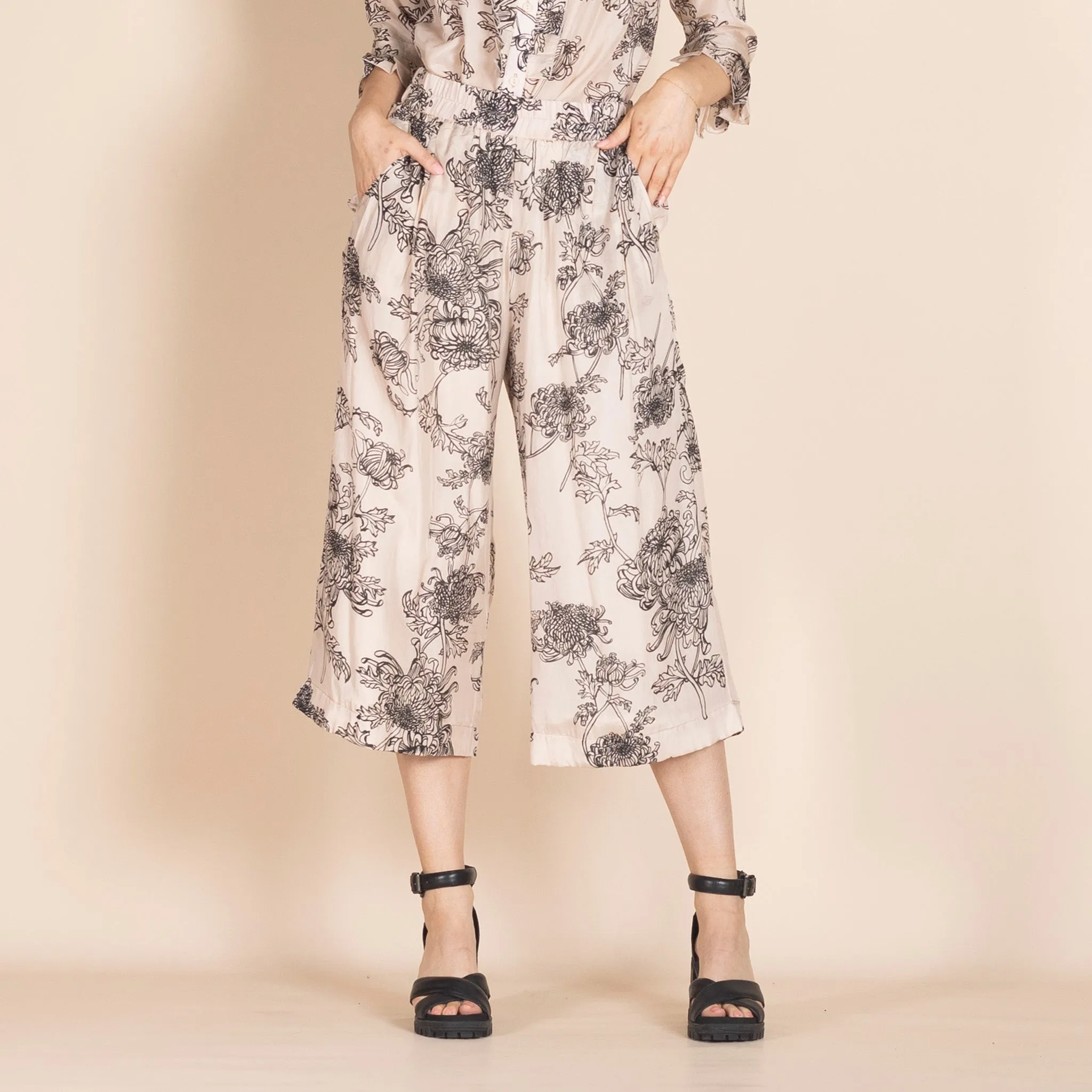 silk fillagree 7/8 loose wide leg pant