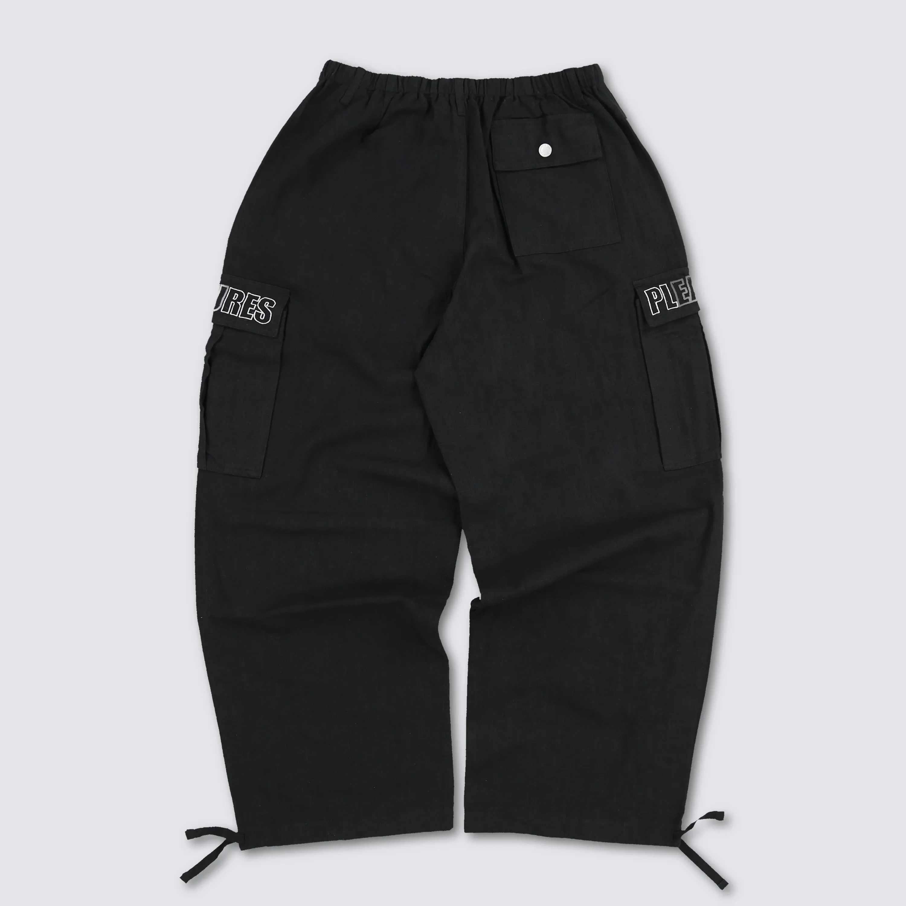 VISITOR WIDE CARGO PANTS (Black)