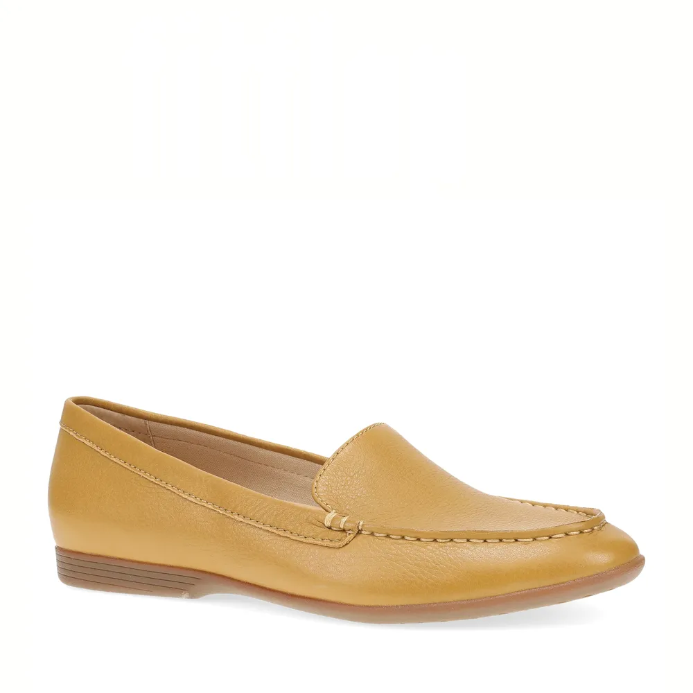 Women's Dansko Lorri Color: Wheat Tumbled Flat